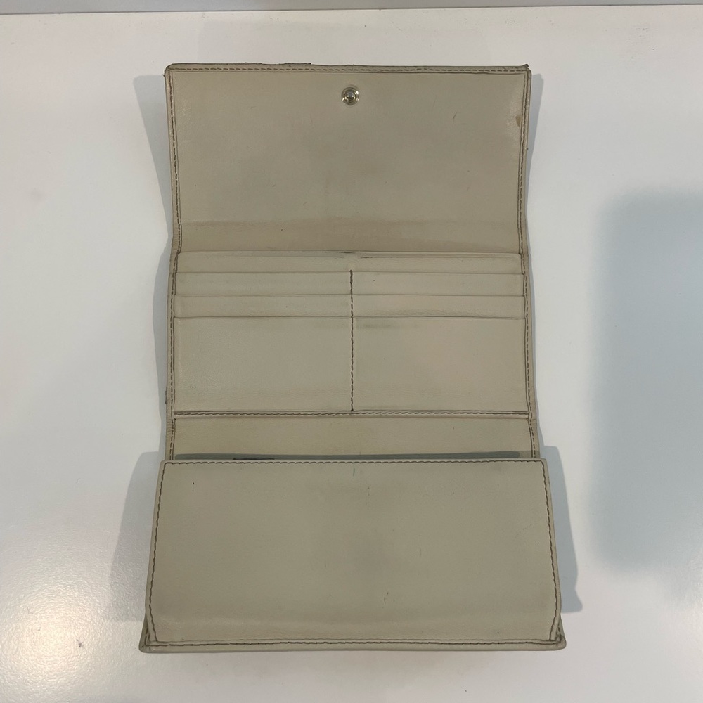 Gucci Wallet - Picture 3 of 16